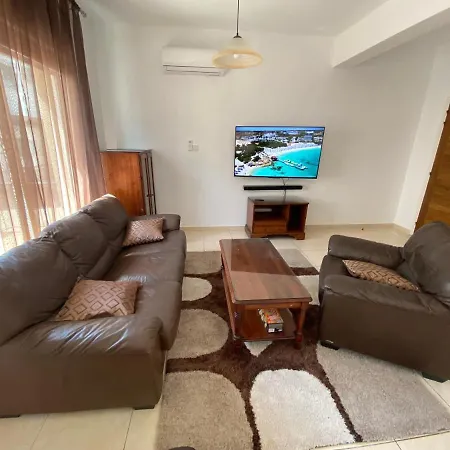 Three Bedroom Casa De Вилла